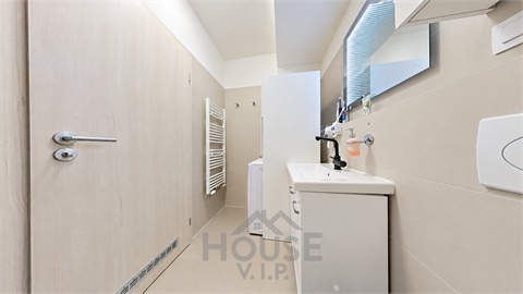 Prodej bytu 2kk, 42 m² 14