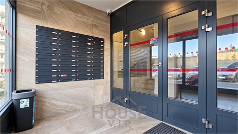 Prodej bytu 2kk, 42 m² 24