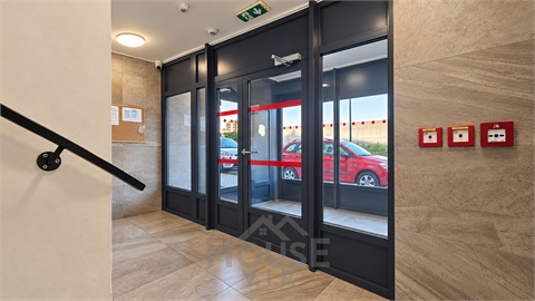 Prodej bytu 2kk, 42 m² - 24