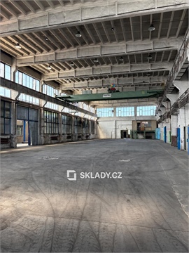 Pronájem skladu / haly, 1 500 m² 2