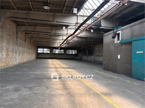 Pronájem skladu / haly, 1 500 m² 0