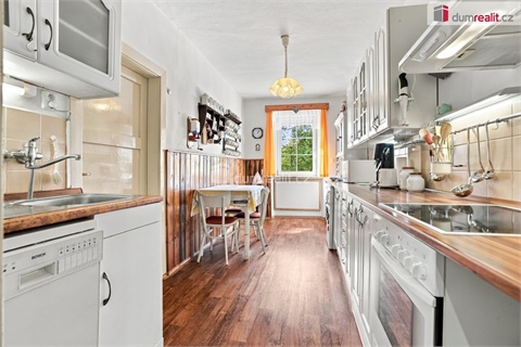 Prodej rodinného domu, 180 m² 0
