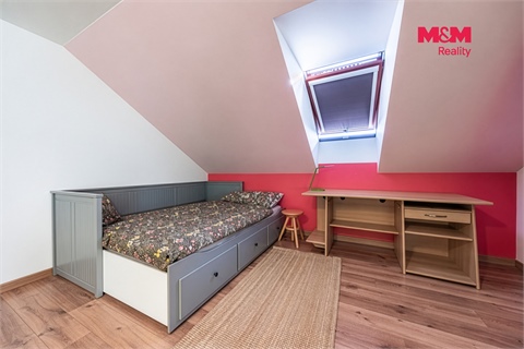 Prodej rodinného domu, 300 m² 14