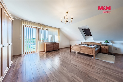 Prodej rodinného domu, 300 m² - 8