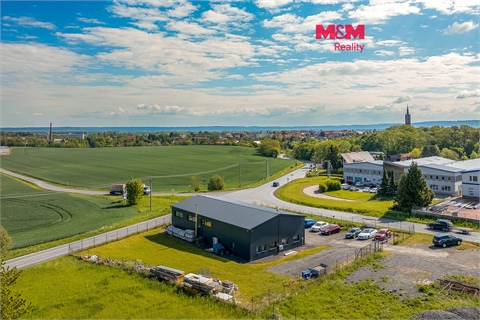 Prodej obchodních prostor, 270 m² 0