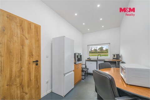 Prodej obchodních prostor, 270 m² - 6