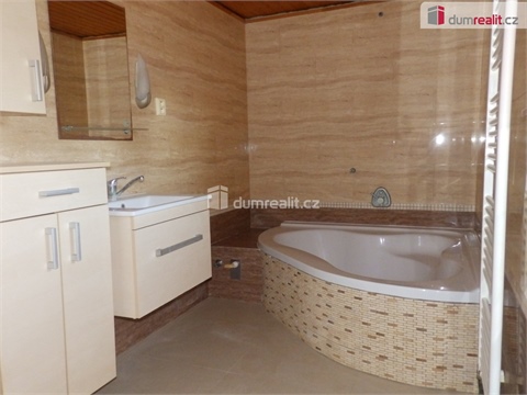 Prodej rodinného domu, 180 m² 20