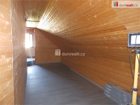 Prodej rodinného domu, 180 m² - 16