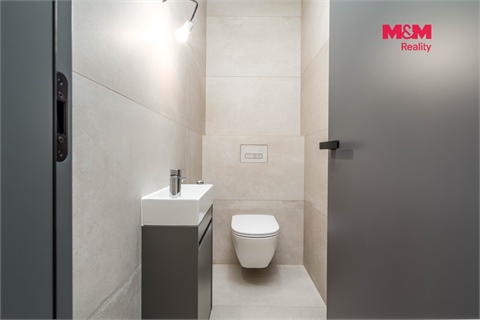 Prodej rodinného domu, 233 m² 16