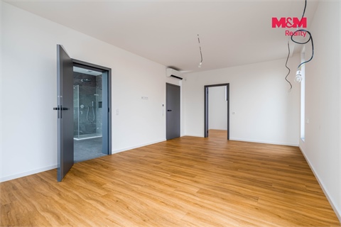 Prodej rodinného domu, 233 m² - 8