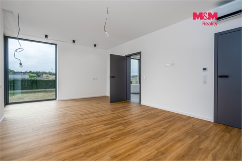 Prodej rodinného domu, 233 m² 8