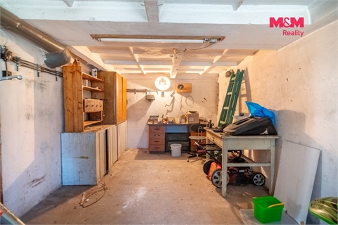 Prodej rodinného domu, 303 m² - 20