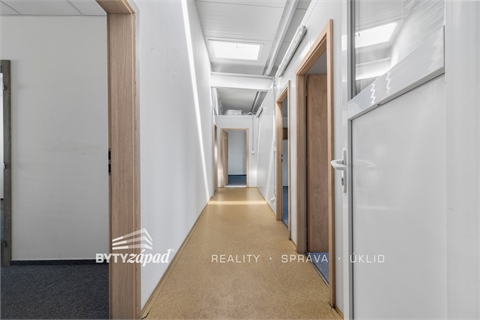 Pronájem skladu / haly, 489 m² 14