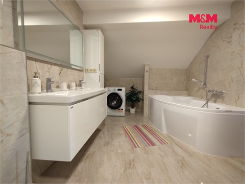 Pronájem bytu 2kk, 100 m² 4