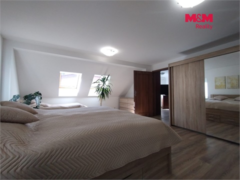 Pronájem bytu 2kk, 100 m² 12