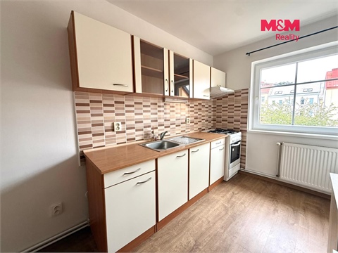 Pronájem bytu 1+1, 38 m² - 4