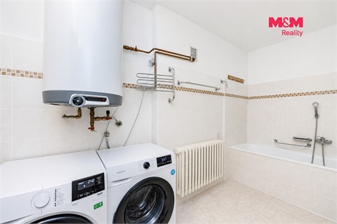 Prodej rodinného domu, 180 m² 12