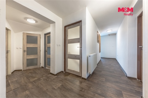 Prodej rodinného domu, 217 m² 22