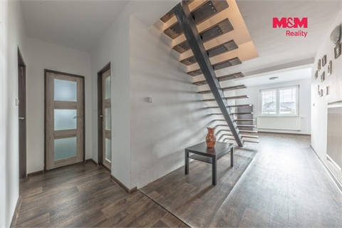 Prodej rodinného domu, 217 m² 4