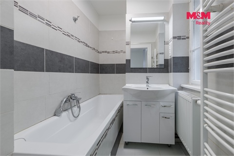 Prodej bytu 2+1, 58 m² 2