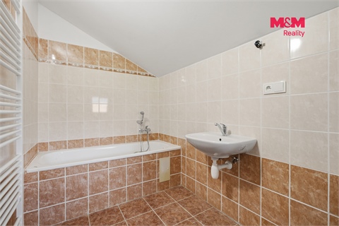 Prodej rodinného domu, 122 m² - 26