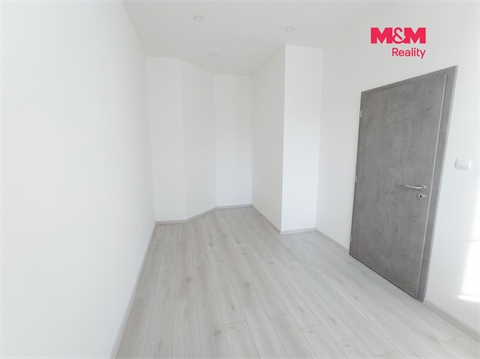 Pronájem bytu 1+1, 28 m² 2