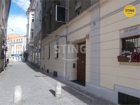 Pronájem komerčního objektu, 104 m² 0