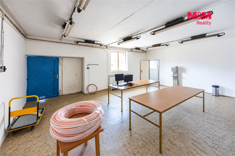 Pronájem obchodních prostor, 890 m² 18