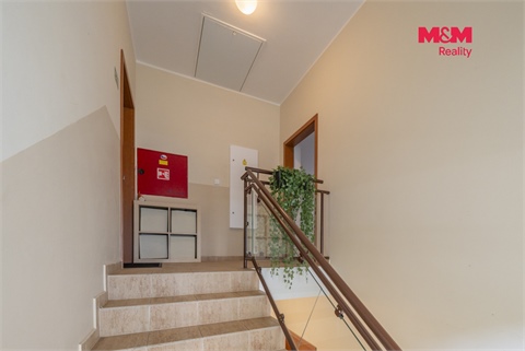 Pronájem bytu 2kk, 56 m² - 14