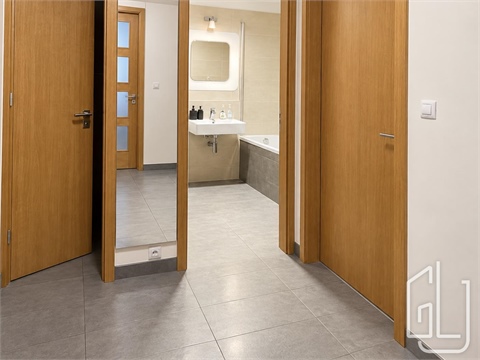 Pronájem bytu 2kk, 57 m² 6