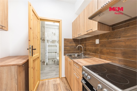 Prodej komerčního objektu, 422 m² - 14