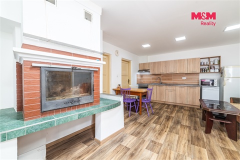 Prodej komerčního objektu, 422 m² - 6