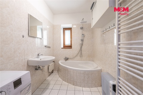 Prodej komerčního objektu, 422 m² - 12