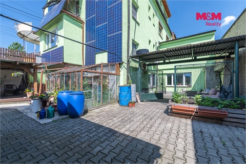 Prodej komerčního objektu, 422 m² - 2
