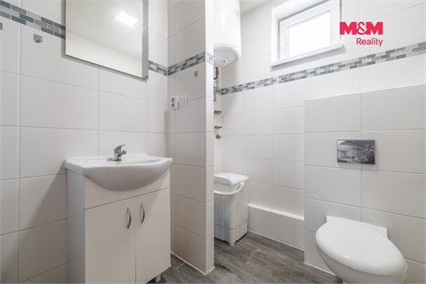 Prodej komerčního objektu, 422 m² - 8
