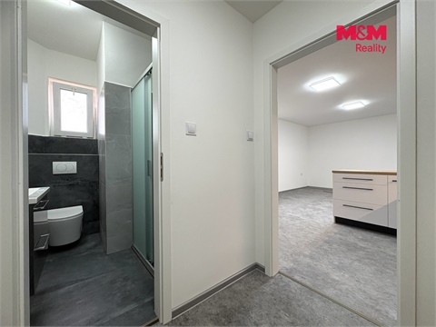 Pronájem bytu 1kk, 35 m² - 0