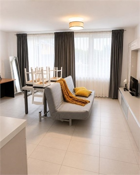 Pronájem bytu 3kk, 73 m² - 0