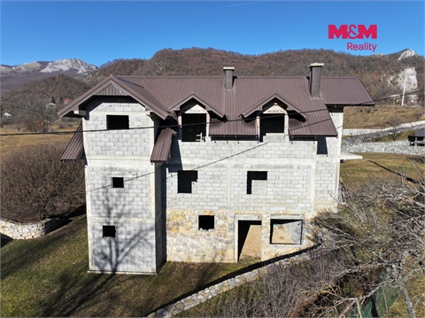 Prodej rodinného domu, 320 m² 8