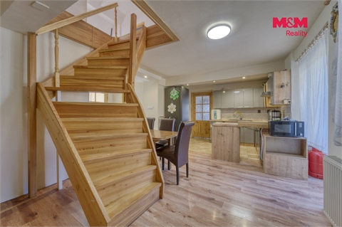 Prodej rodinného domu, 213 m² 12