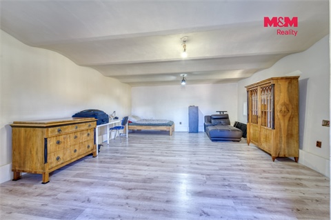 Prodej rodinného domu, 213 m² - 24