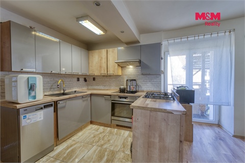 Prodej rodinného domu, 213 m² 2