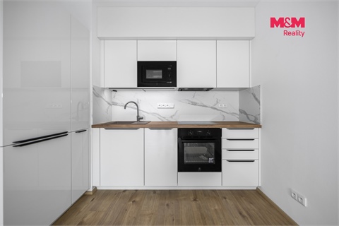Prodej bytu 2kk, 66 m² - 0