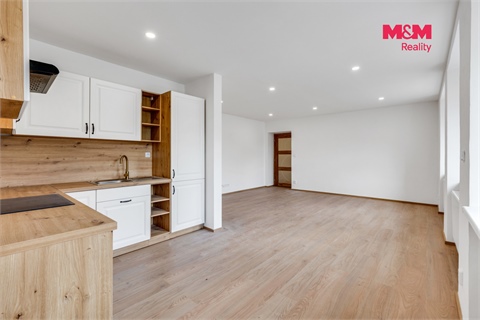 Prodej bytu 3kk, 104 m² - 0