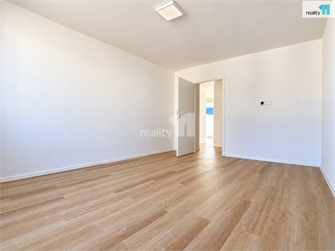 Pronájem bytu 3kk, 106 m² - 0