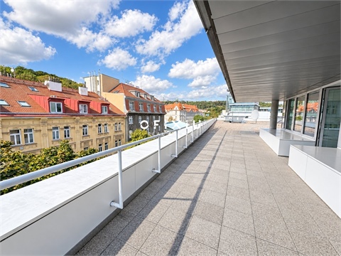 Pronájem kanceláře, 2 208 m² 2
