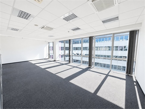 Pronájem kanceláře, 4 000 m² 4