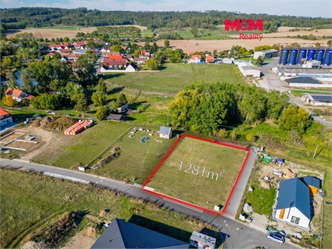 Prodej stavebního pozemku, 1 281 m² 0