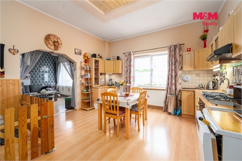 Prodej rodinného domu, 596 m² 8