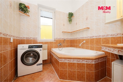 Prodej rodinného domu, 160 m² - 16