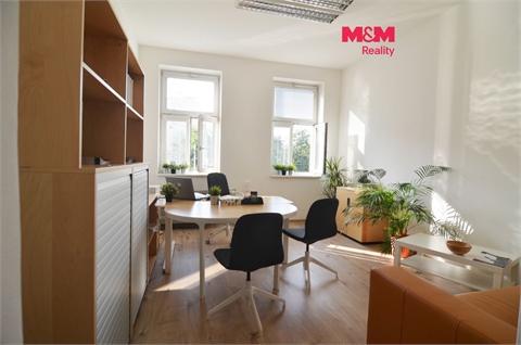 Pronájem kanceláře, 61 m² 0